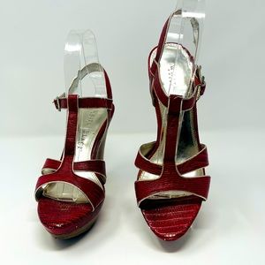 White House Black Market Wedge Sandals Sz 7